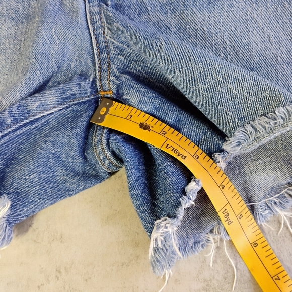 Madewell High Rise Denim Shorts Blue Distressed Hem Medium Wash Size 25 - Picture 11 of 13